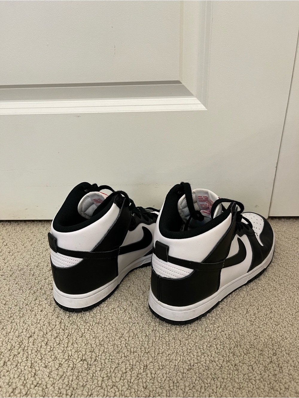 Nike High-Top Sneakers in Black and White - Picture 4 of 4